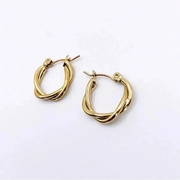 Twisted Hoops | 18k Gold Plated - Picture 2 of 4